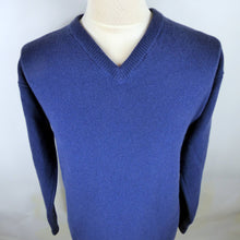 Load image into Gallery viewer, V-Neck Merino & Cashmere Sweater