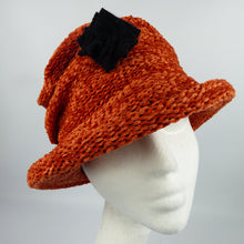 Load image into Gallery viewer, Velvet Chenille Brimmed Hat (H181)
