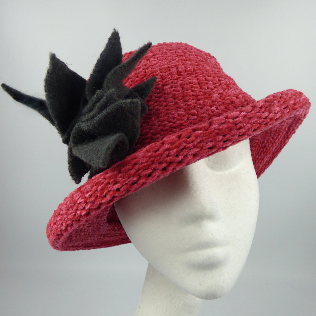 Velvet Chenille Brimmed Hat (H184)