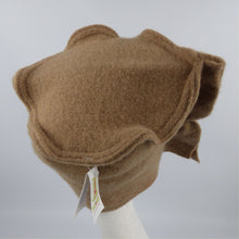 Load image into Gallery viewer, Felted Wool Women&#39;s Hat (H192)
