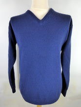 Load image into Gallery viewer, V-Neck Merino &amp; Cashmere Sweater
